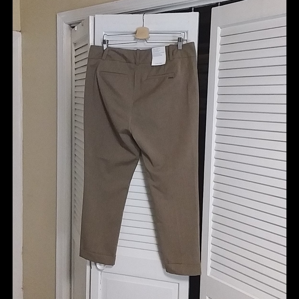 Pants - Picture 2 of 4